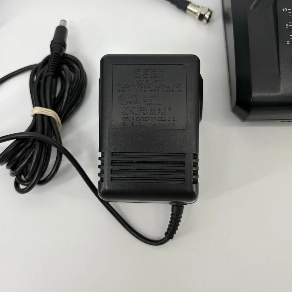 Sega Genesis Model 1 Console 1601 With Sonic 2 - Internally Cleaned Read Ds!